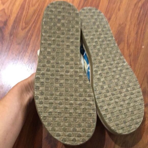 NEW Sanuk Turquoise and beige espadrille style sandals, size 7 - Picture 3 of 6